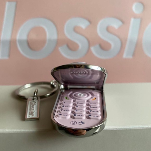 Glossier Keychain LA NWT - Picture 3 of 4